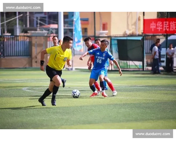 绿茵聚石榴籽 2025 银川 “民族团结进步杯” 足球赛开赛 绿茵聚石榴籽 2025 银川 “民族团结进步杯” 足球赛开赛